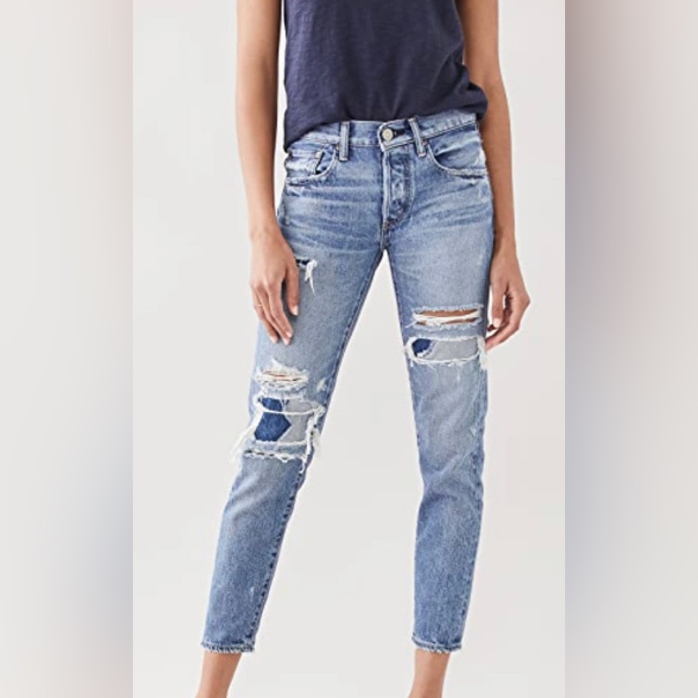 MOUSSY VINTAGE brand new never worn Louisville Tapered distressed jeans in blue